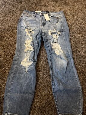 Judy Blue Light Blue Distressed Boyfriend Jeans
